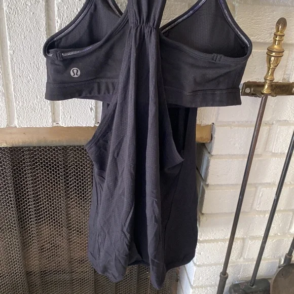 Tops - Picture 2 of 3